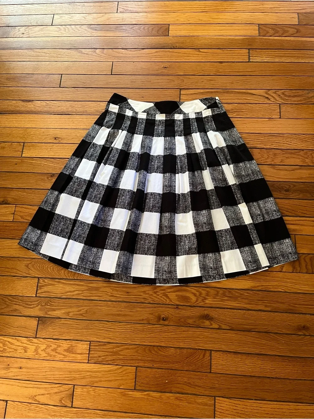 Talbots Buffalo Check Plaid Pleated A-Line Skirt Sz 8 Black White Cotton Blend